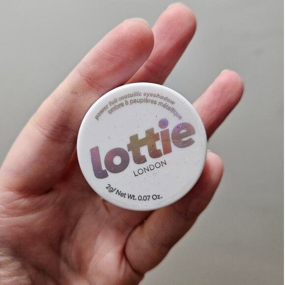 NEW! Lottie Metallic Eye Shadow Golden Hour - Picture 1 of 5